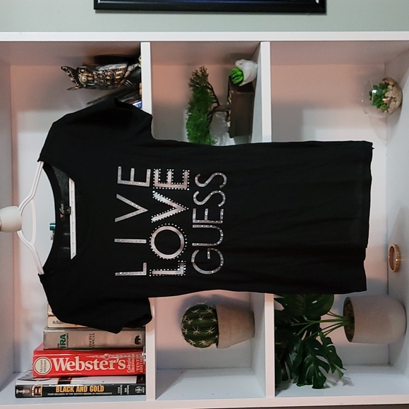 Guess Tops - 💥5 for 25$💥Guess tee